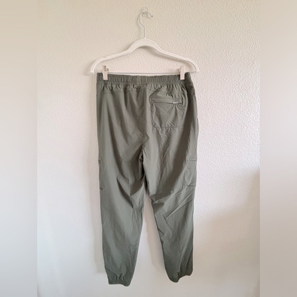 Eddie Bauer fleece lined cargo pants - Picture 4 of 5